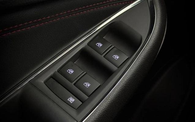 imagem-https://www.socarrao.com.br/sc-vehicle-images-prod/4001768/1790065042100-7844243_12_B_e12be63c93.jpeg