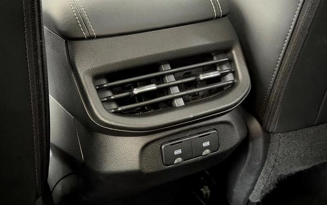 imagem-https://www.socarrao.com.br/sc-vehicle-images-prod/4001769/1790011422489-8416614_18_B_e635ccf733.jpeg