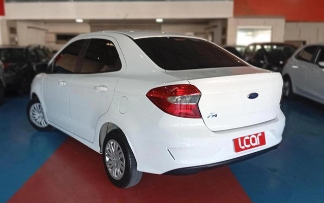 imagem-https://www.socarrao.com.br/sc-vehicle-images-prod/4001772/1790011424904-8479762_7_B_90154fe726.jpeg
