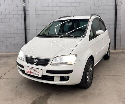 Fiat Idea 2009 Branco — foto 1 de 3