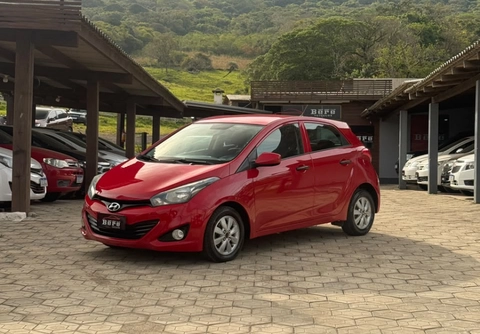 Hyundai HB20 2015 Vermelho — foto 1 de 3