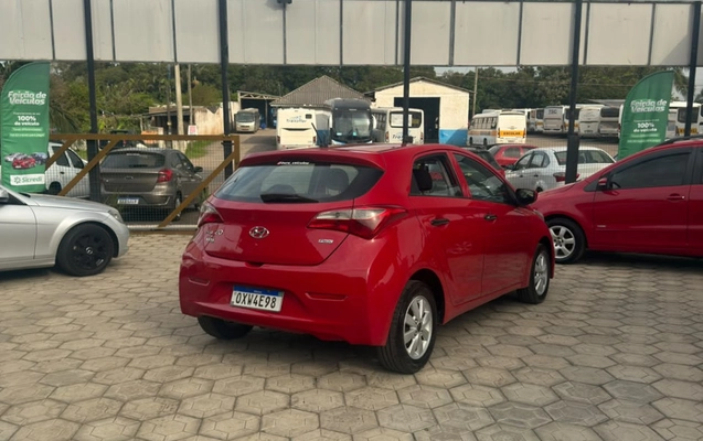 imagem-https://www.socarrao.com.br/sc-vehicle-images-prod/4001953/1790011744364-BlZCTBrtKjfVuhMWrWpYPjDqvMWHcQ0L.jpg