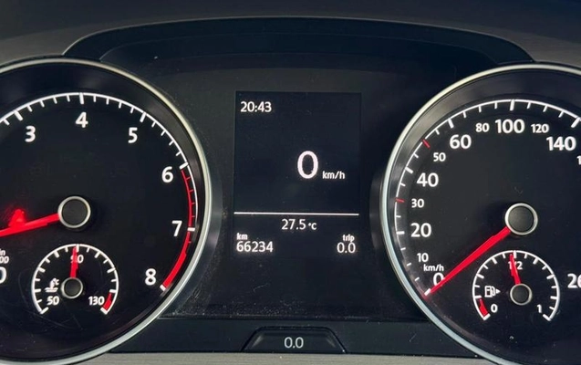 imagem-https://www.socarrao.com.br/sc-vehicle-images-prod/4001957/1790011779350-8485475_17_B_f1093fd11d.jpeg
