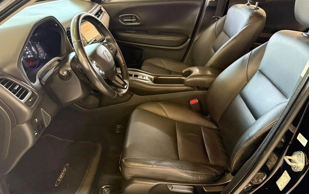 imagem-https://www.socarrao.com.br/sc-vehicle-images-prod/4002061/1790011927205-8487939_9_B_bda337f418.jpeg