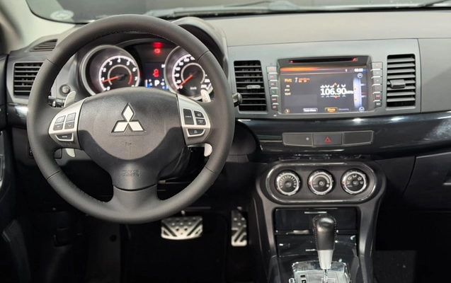 imagem-https://www.socarrao.com.br/sc-vehicle-images-prod/4002100/1790011944345-003_ca6d7fb342203ed3fab3f6d21999250d.jpg