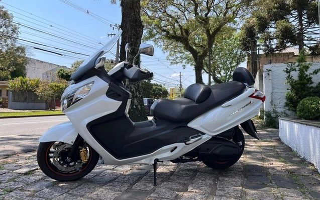 imagem-https://www.socarrao.com.br/sc-vehicle-images-prod/4002452/1790012363626-8497385_9_B_5b268c3e45.jpeg