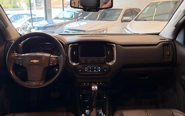 imagem-https://www.socarrao.com.br/sc-vehicle-images-prod/4002496/1790012642115-8495555_6_B_fb9b7d1c62.jpeg