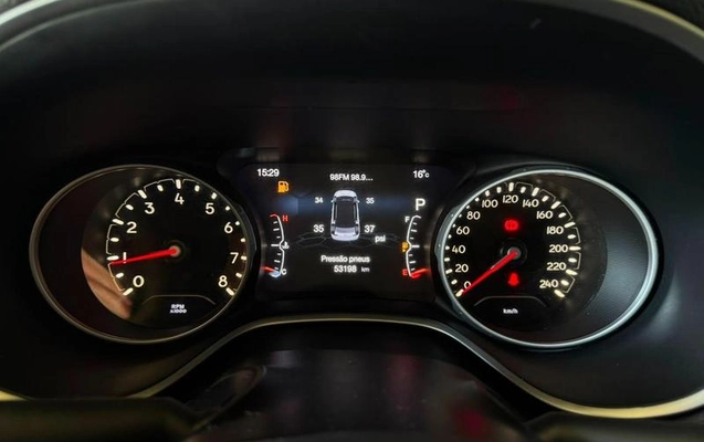 imagem-https://www.socarrao.com.br/sc-vehicle-images-prod/4002592/1790012674633-8142510_14_B_9c8f36be91.jpeg