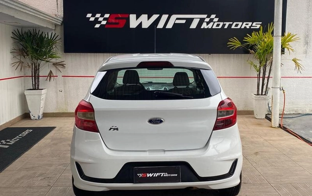 imagem-https://www.socarrao.com.br/sc-vehicle-images-prod/4002612/1790012681747-8490547_3_B_0d8a0ebfac.jpeg