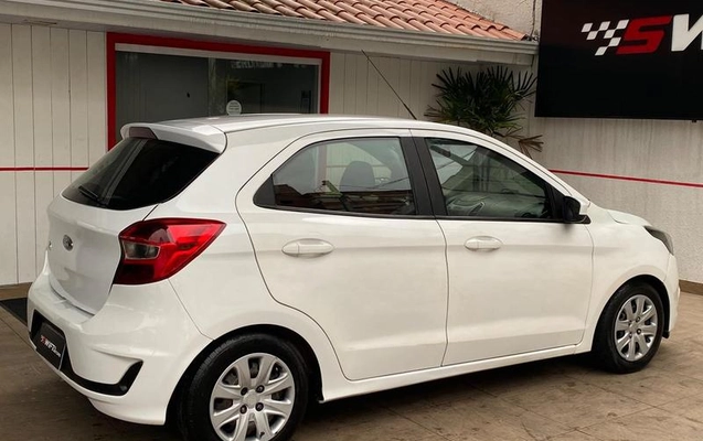 imagem-https://www.socarrao.com.br/sc-vehicle-images-prod/4002612/1790012681747-8490547_4_B_6bd9da4566.jpeg