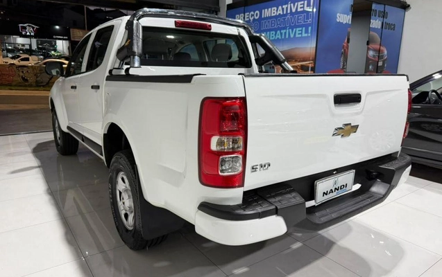 imagem-https://www.socarrao.com.br/sc-vehicle-images-prod/4002887/1790013206825-1229090.jpeg