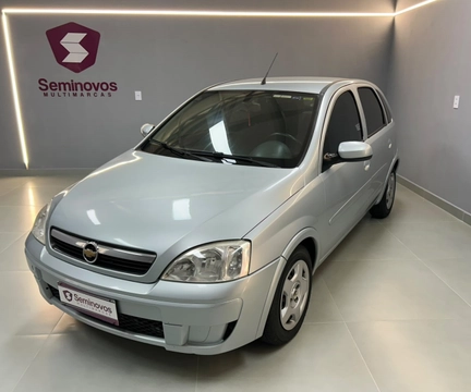 Chevrolet Corsa 2011 Prata — foto 1 de 3