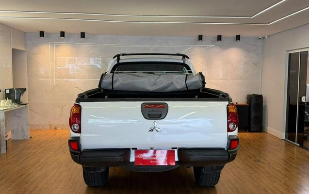 imagem-https://www.socarrao.com.br/sc-vehicle-images-prod/4002921/1790171563160-8494652_9_B_d3bc2af8ae.jpeg