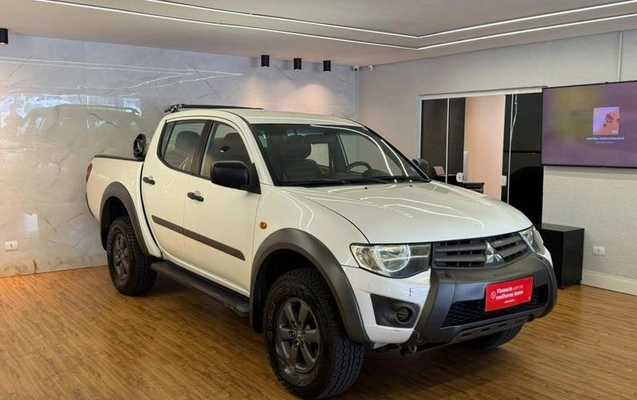 imagem-https://www.socarrao.com.br/sc-vehicle-images-prod/4002921/1792507353327-8494652_15_B_3702df909e.jpeg
