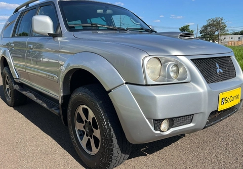 Mitsubishi Pajero 2008 Prata — foto 1 de 3