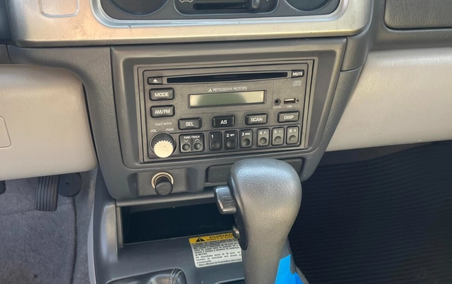 imagem-https://www.socarrao.com.br/sc-vehicle-images-prod/4002950/1790013329400-NGI3ZTFjZmYtNzg3Ny00MzA4LWE0ZjMtNGY4ZDBlZDcwZjg2LmpwZw.jpg