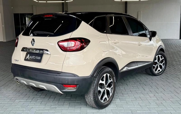 imagem-https://www.socarrao.com.br/sc-vehicle-images-prod/4003021/1790013417860-8453011_21_B_6c2c1140d7.jpeg