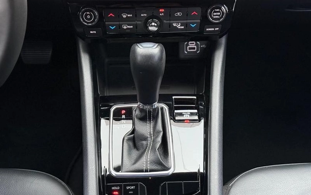imagem-https://www.socarrao.com.br/sc-vehicle-images-prod/4003030/1790013444047-8235645_16_B_fa39beb20a.jpeg