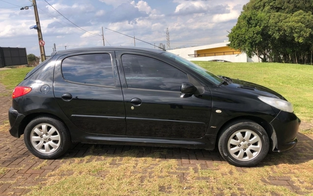 imagem-https://www.socarrao.com.br/sc-vehicle-images-prod/4003054/1790013490851-MwiYhhvdeu401m3D9BLdXnpIOM8SiYnR.jpg