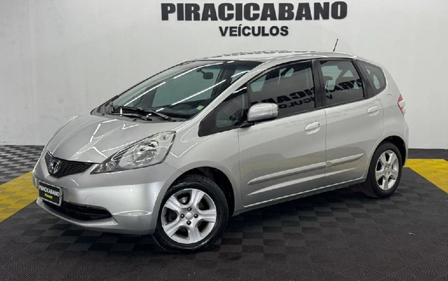 imagem-https://www.socarrao.com.br/sc-vehicle-images-prod/4003066/1790013502757-0a593e9d-a1da-b123-51ec-2428895d94e1-whatsappimage2026-07-06at1542582jpeg.jpg