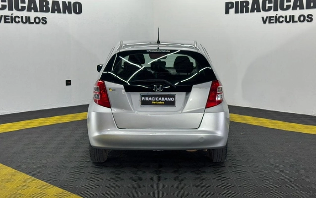 imagem-https://www.socarrao.com.br/sc-vehicle-images-prod/4003066/1790013502770-633cd462-dd88-bc1a-911d-049ad34fa2cc-whatsappimage2026-07-06at1542561jpeg.jpg