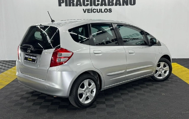 imagem-https://www.socarrao.com.br/sc-vehicle-images-prod/4003066/1790013502772-1de9645e-6093-3fdf-bb5e-8ca24edb1ab6-whatsappimage2026-07-06at1542563jpeg.jpg