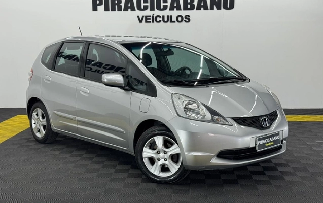 imagem-https://www.socarrao.com.br/sc-vehicle-images-prod/4003066/1790013502777-6daa676d-5035-74bb-bf6a-a5389c4fcad6-whatsappimage2026-07-06at154300jpeg.jpg