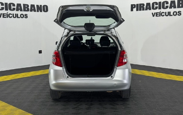 imagem-https://www.socarrao.com.br/sc-vehicle-images-prod/4003066/1790013502781-15ce9004-8193-38c9-a867-1b064208cb97-whatsappimage2026-07-06at1542562jpeg.jpg