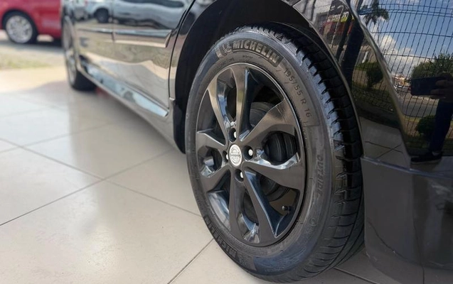 imagem-https://www.socarrao.com.br/sc-vehicle-images-prod/4003112/1790081466093-8497245_17_B_53dd27880b.jpeg