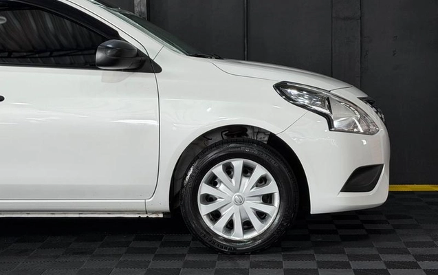 imagem-https://www.socarrao.com.br/sc-vehicle-images-prod/4003124/1790013574397-8497494_7_B_058ca86fcb.jpeg