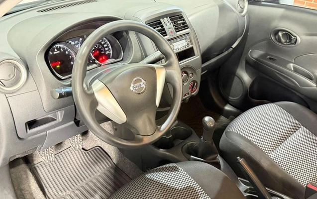imagem-https://www.socarrao.com.br/sc-vehicle-images-prod/4003124/1790013574403-8497494_15_B_af5f1628dc.jpeg