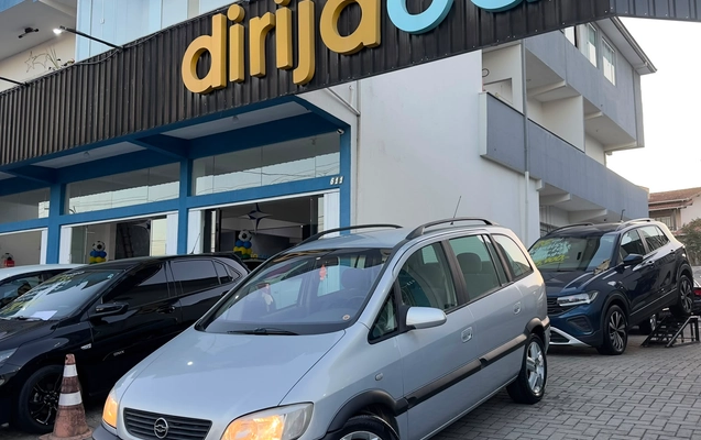 imagem-https://www.socarrao.com.br/sc-vehicle-images-prod/4003143/1790013589616-cc850fb2-8440-460a-8b77-1e0f256ac103.jpeg