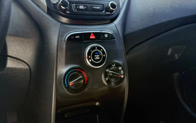 imagem-https://www.socarrao.com.br/sc-vehicle-images-prod/4003295/1790013920541-5c54645f-66bb-49d8-be7e-6a883d058da5.jpg