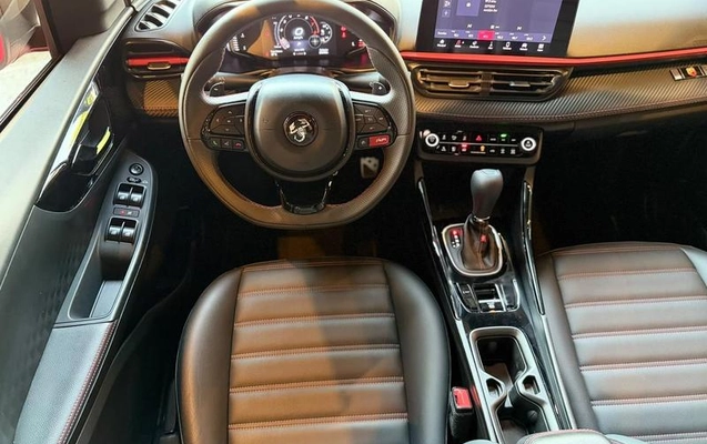 imagem-https://www.socarrao.com.br/sc-vehicle-images-prod/4003374/1790022838800-8497558_14_B_d9f16255fe.jpeg
