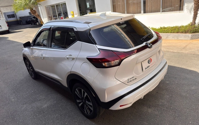 imagem-https://www.socarrao.com.br/sc-vehicle-images-prod/4003452/1790014191527-ZmRhMjdhNmUtNWUxYy00YzliLThiNzItYmQ4Yjg5MzBjZTQ2LmpwZWc.jpeg