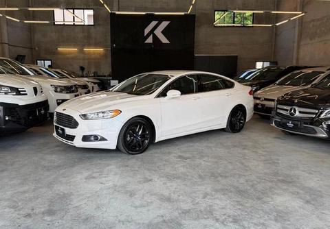 Ford Fusion 2014 Branco — foto 1 de 3