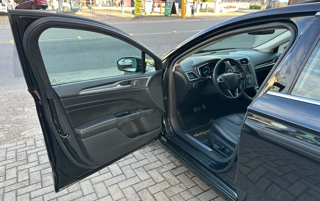 imagem-https://www.socarrao.com.br/sc-vehicle-images-prod/4003478/1790014288316-4657753b-d11d-45de-8b1b-0376cab81511.jpeg