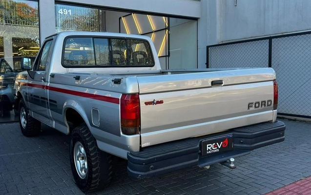 imagem-https://www.socarrao.com.br/sc-vehicle-images-prod/4003632/1790014611832-8458887_8_B_915ce10f12.jpeg