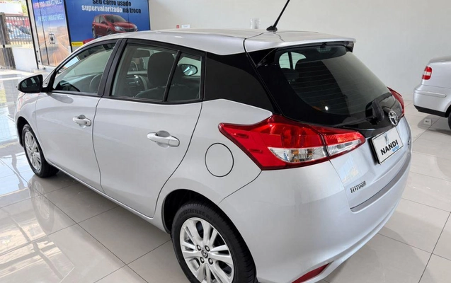 imagem-https://www.socarrao.com.br/sc-vehicle-images-prod/4003651/1790014555868-1237349.jpg