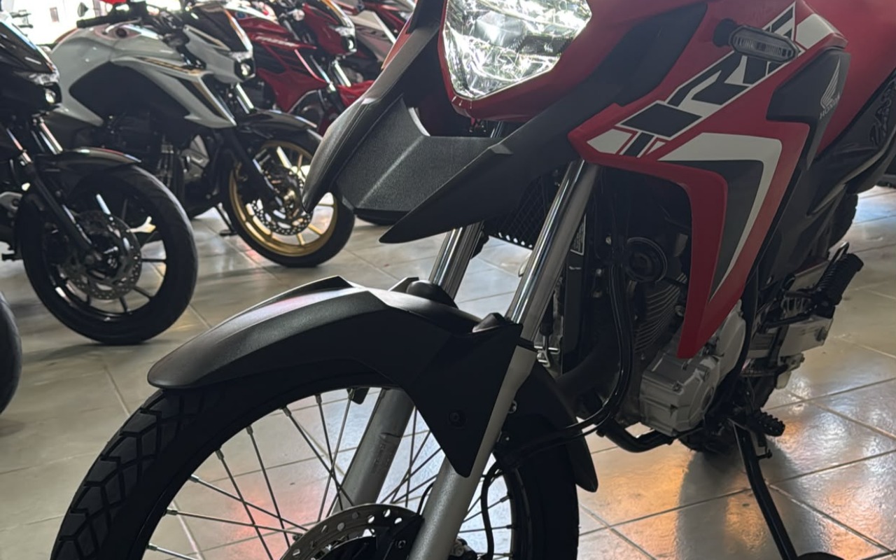 imagem-https://www.socarrao.com.br/sc-vehicle-images-prod/4003680/1790014581032-V2hhdHNBcHAgSW1hZ2UgMjAyNi0wOS0xNSBhdCAxMS40OC40NS5qcGVn.jpeg
