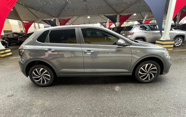 imagem-https://www.socarrao.com.br/sc-vehicle-images-prod/4003867/1790015175470-MmQ4ZDE0OTAtNjMyOC00MWVjLTkxNTUtMWE0MTEzMDJhNzdjLmpwZWc.jpeg