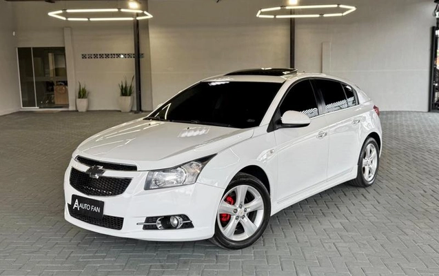 imagem-https://www.socarrao.com.br/sc-vehicle-images-prod/4004021/1790015396013-8455880_15_B_1d958089c2.jpeg