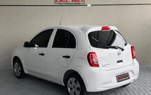 imagem-https://www.socarrao.com.br/sc-vehicle-images-prod/4004192/1790015636933-8432505_13_B_d719b87860.jpeg