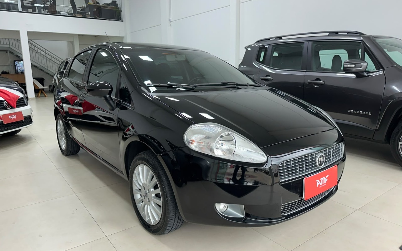 Fiat Punto 1.4 Fire Flex 8V 5p 2010 Preto — foto 1 de 3