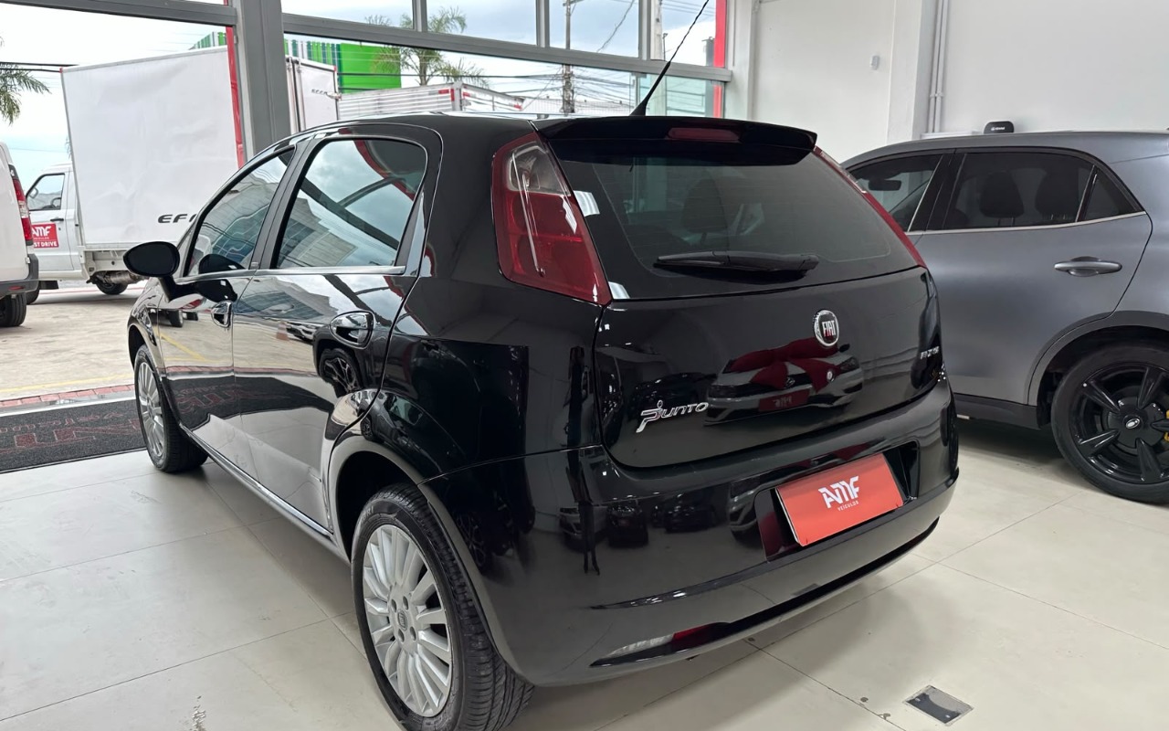 imagem-https://www.socarrao.com.br/sc-vehicle-images-prod/4004294/1790015907611-dndnaHd0LmpwZWc.jpeg