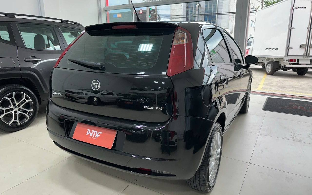 imagem-https://www.socarrao.com.br/sc-vehicle-images-prod/4004294/1790015907687-aHRldy5qcGVn.jpeg