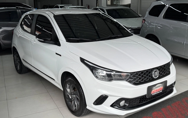 imagem-https://www.socarrao.com.br/sc-vehicle-images-prod/4004295/1790015930370-YzE1NmMxYjItMTBlNC00MTY5LThlOWYtOGNhMzBmODEzNzBjLmpwZWc.jpeg