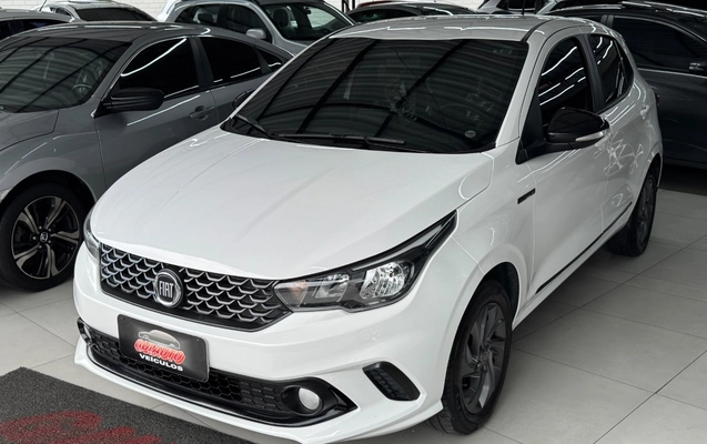 imagem-https://www.socarrao.com.br/sc-vehicle-images-prod/4004295/1790015930545-MzY5NDkxNDgtZGQ5YS00MzExLTk2MmItOTAzYzk4ZDI4ZDAwLmpwZWc.jpeg