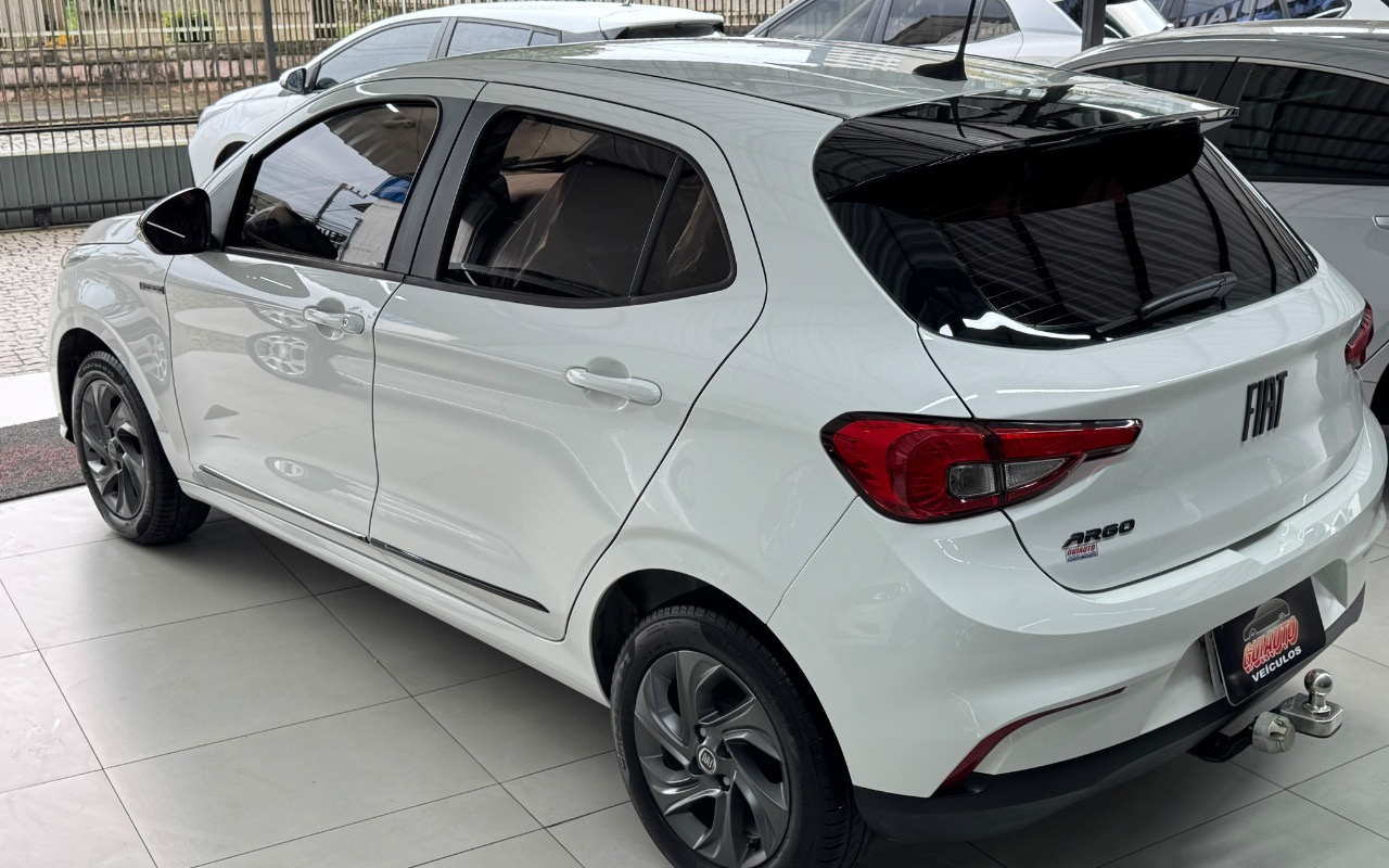 imagem-https://www.socarrao.com.br/sc-vehicle-images-prod/4004295/1790015930769-MDQ2YjYwZDUtNjVmMi00ZGIxLWIxZjItNzA2YjAyYWE1ZjVkLmpwZWc.jpeg