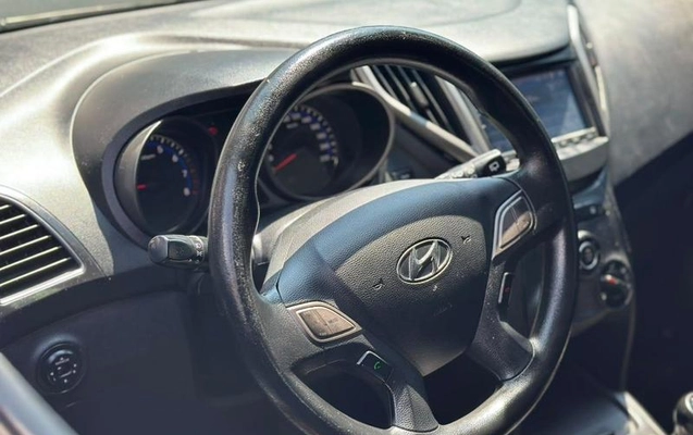 imagem-https://www.socarrao.com.br/sc-vehicle-images-prod/4004323/1790016096533-8495524_12_B_e8f973622f.jpeg